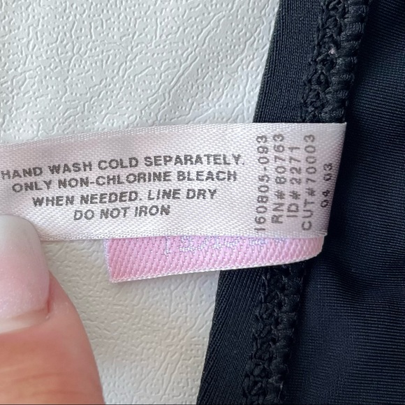 Victoria’s Secret Black String Bikini w/Edgy Lace-Up Details Top (M) Bottom (L) - Picture 8 of 10